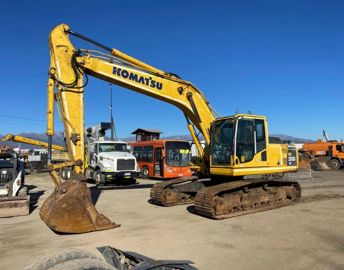 2017 Komatsu PC200 LC-08 1