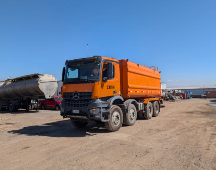 Mercedes Benz Arocs 4848 Aljibe 1