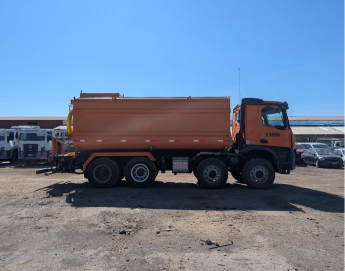 Mercedes Benz Arocs 4848 Aljibe 4