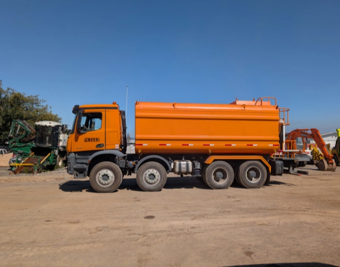 Mercedes Benz Arocs 4848 Aljibe 8